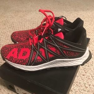 Brand new adidas vigor bounce w